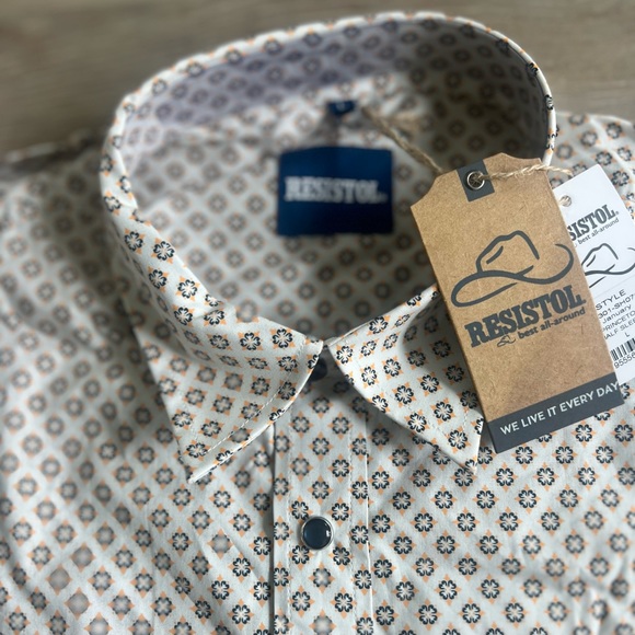 ✨ Resistol Princeton snap medallion printed button up shirt. - Picture 8 of 10